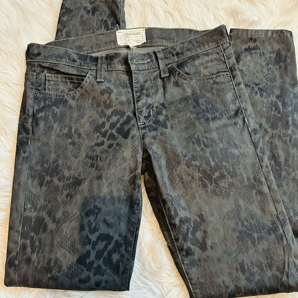Current Elliottt low rise skinny jean